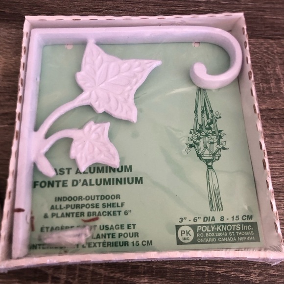 Vtg NOS White Cast Aluminum Shelf Brackets - Picture 3 of 9